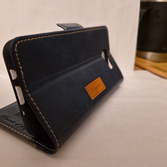 PU Leather Samsung J5 Prime cellphone case - Picture 5 of 7